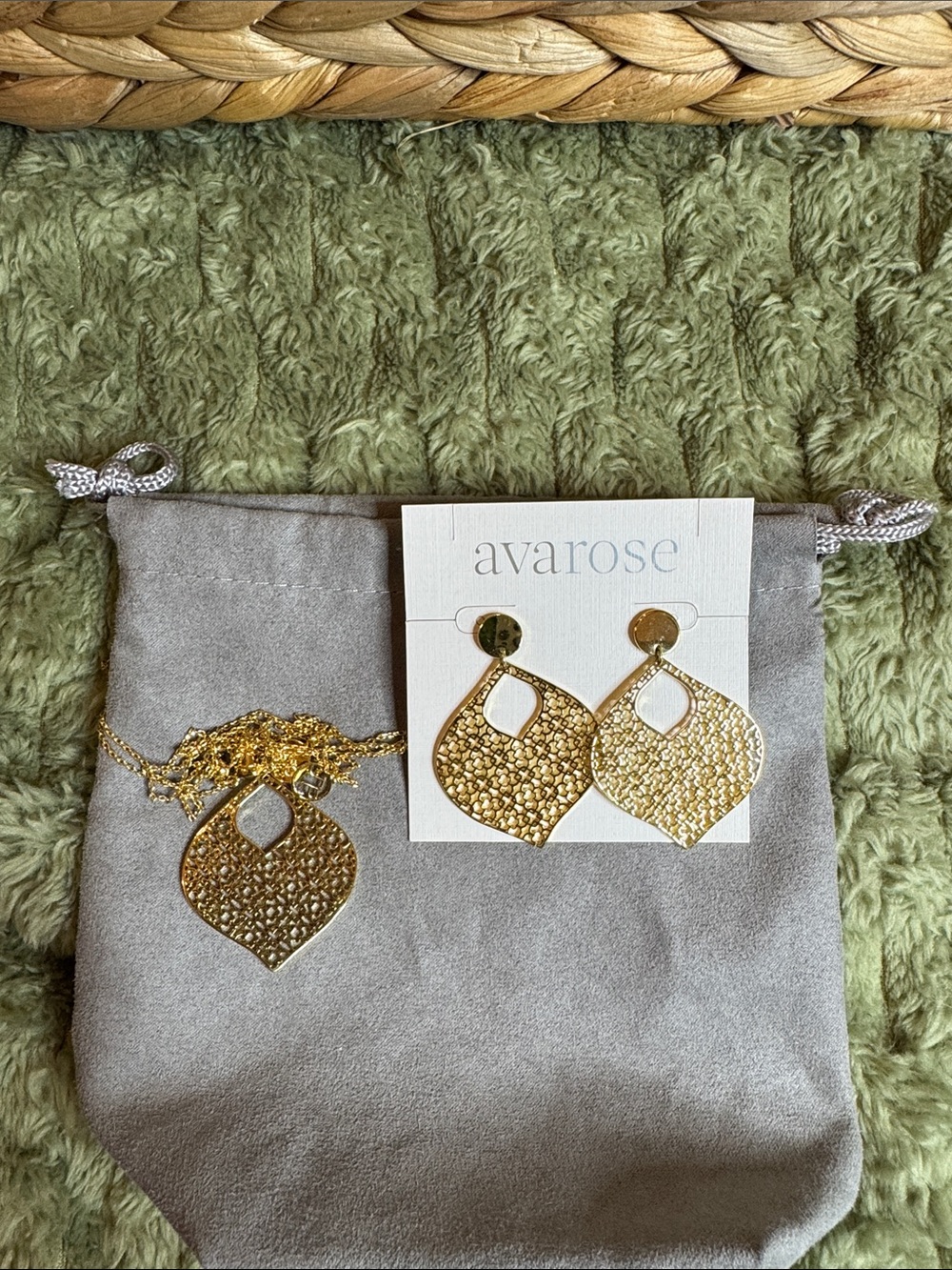 Avarose Gold Textured Drop Necklace and Earrings Set